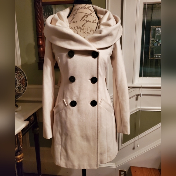 BeBe wool Winter White double-breasted coat with dramatic collar sz M - Picture 2 of 16